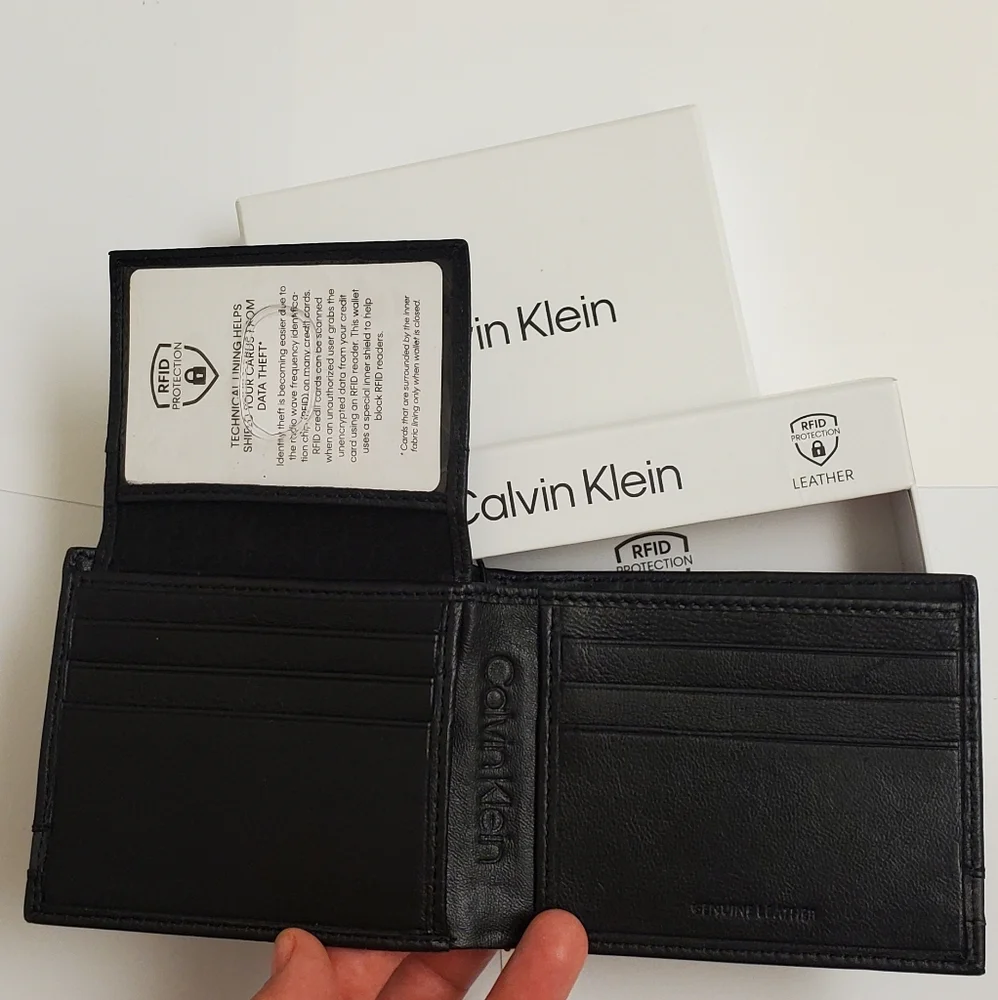 New Calvin Klein black mens real leather wallet